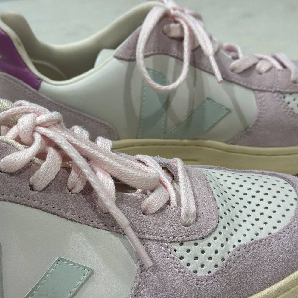 Veja Sneakers US size womens 9